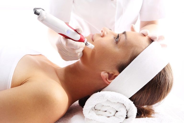 Microneedling Microneedling mit Bio-Stimulatoren in Bonn, Microneedling ist eine hochmoderne Methode der Hautverjüngung.